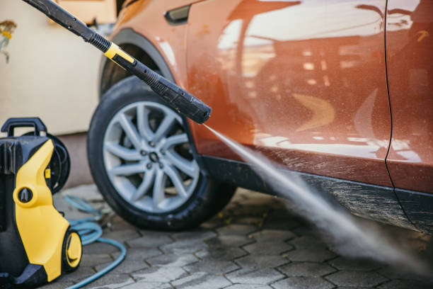 Best Garage Pressure Washing  in Halstead, KS